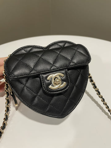 Chanel 22S Heart Bag Black