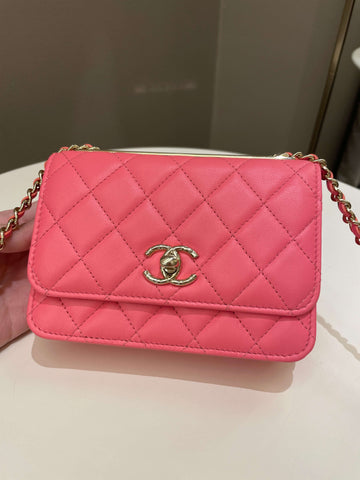 Chanel Trendy CC Clutch with Chain Pink