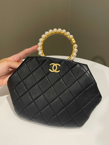 Chanel Quilted Cc Pearl Crown Clutch Bag Black Lambskin