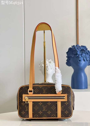 LOV2 Bags - Luxurious Bags 584