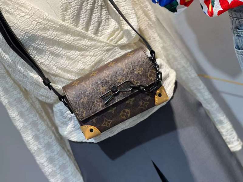 LOV2 Bags - Luxurious Bags  040