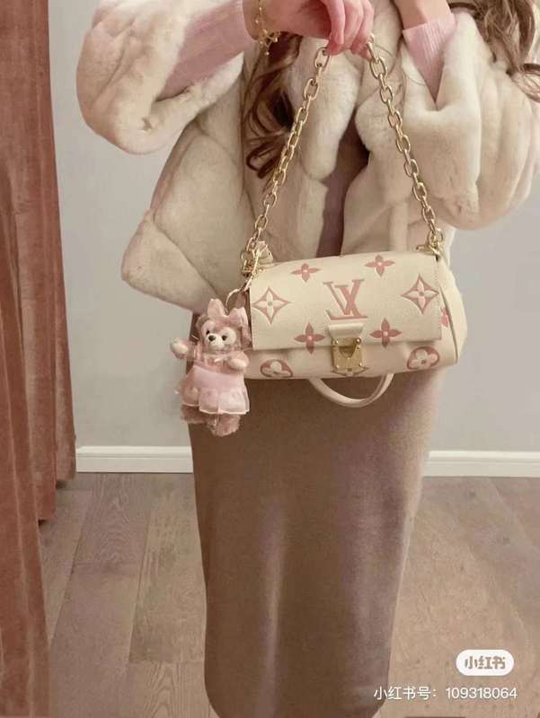 LOV2 Bags - Luxurious Bags  174