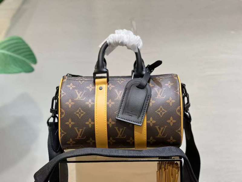 LOV2 Bags - Luxurious Bags  044