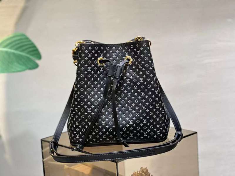 LOV2 Bags - Luxurious Bags  107