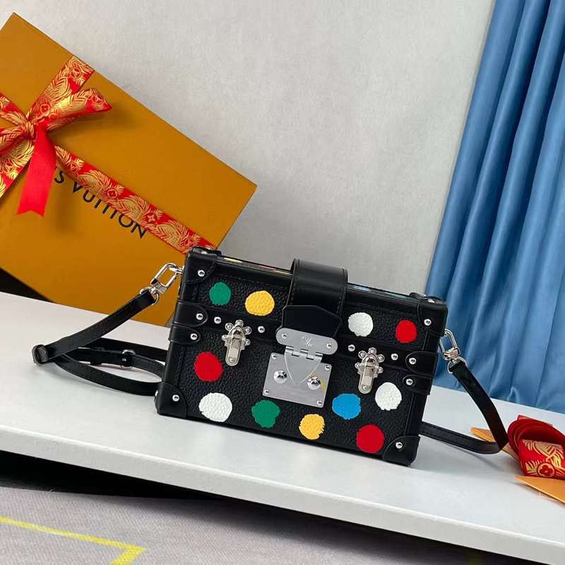 LOV2 Bags - Luxurious Bags  137