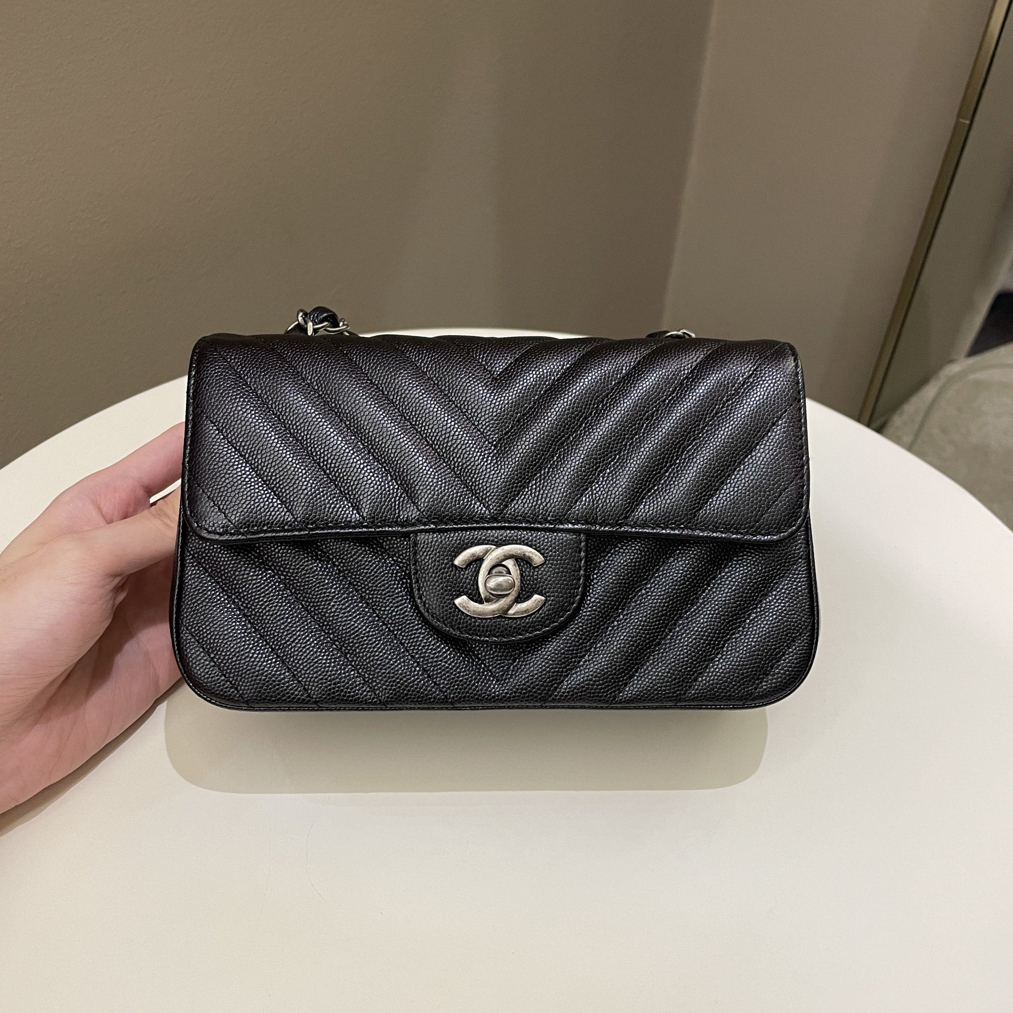 Chanel 17B Classic Chevron Mini Rectangular Black Iridescent Caviar