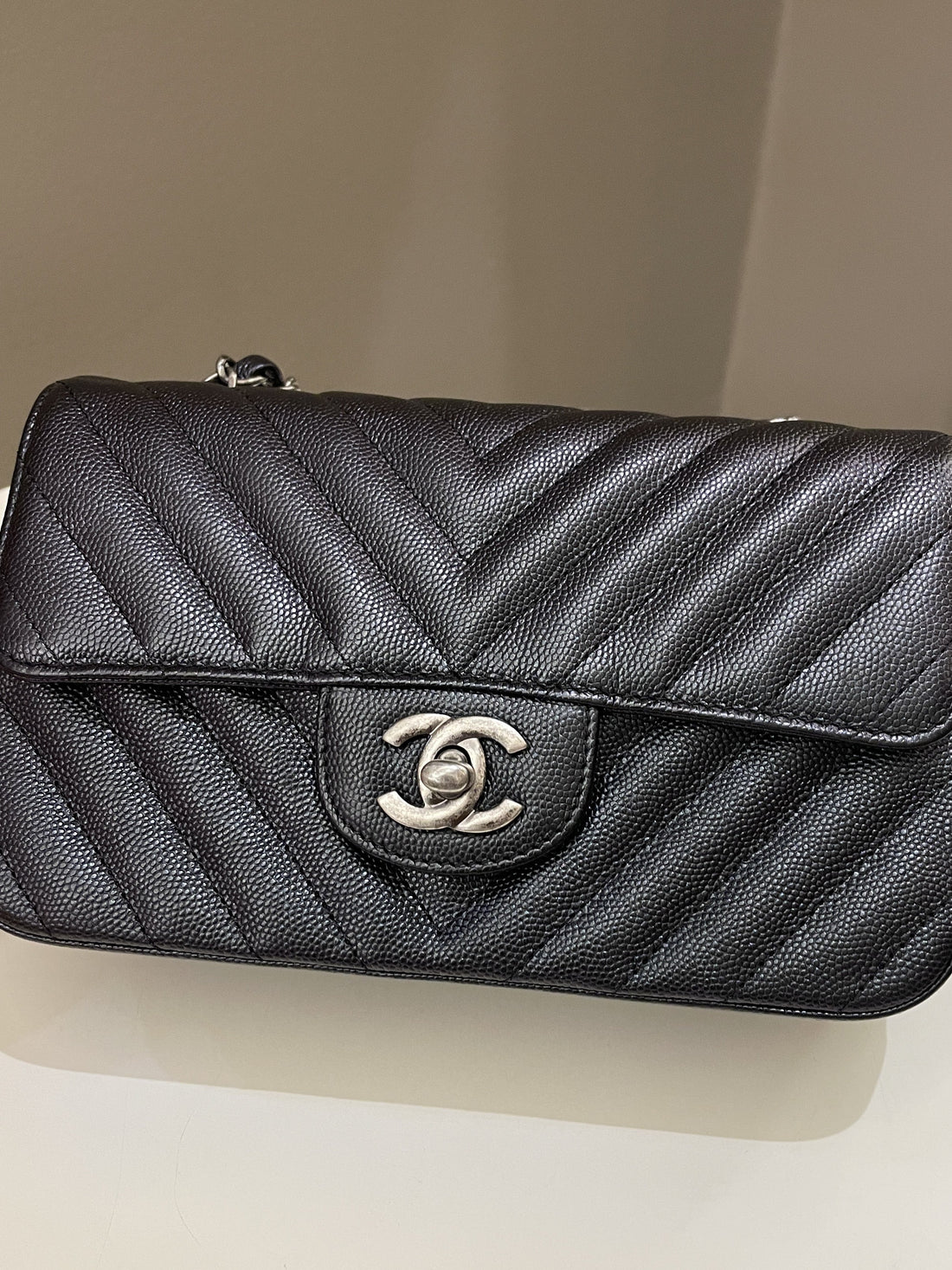 Chanel 17B Classic Chevron Mini Rectangular Black Iridescent Caviar