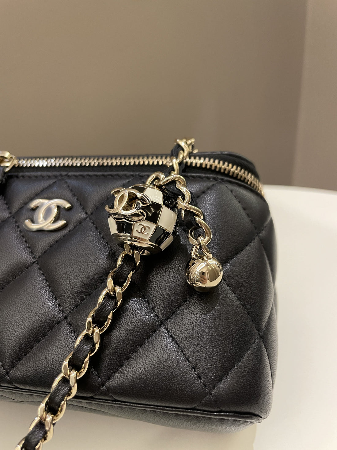 Chanel 23C Quilted Pearl Crush Vanity Rectangular Black Lambskin