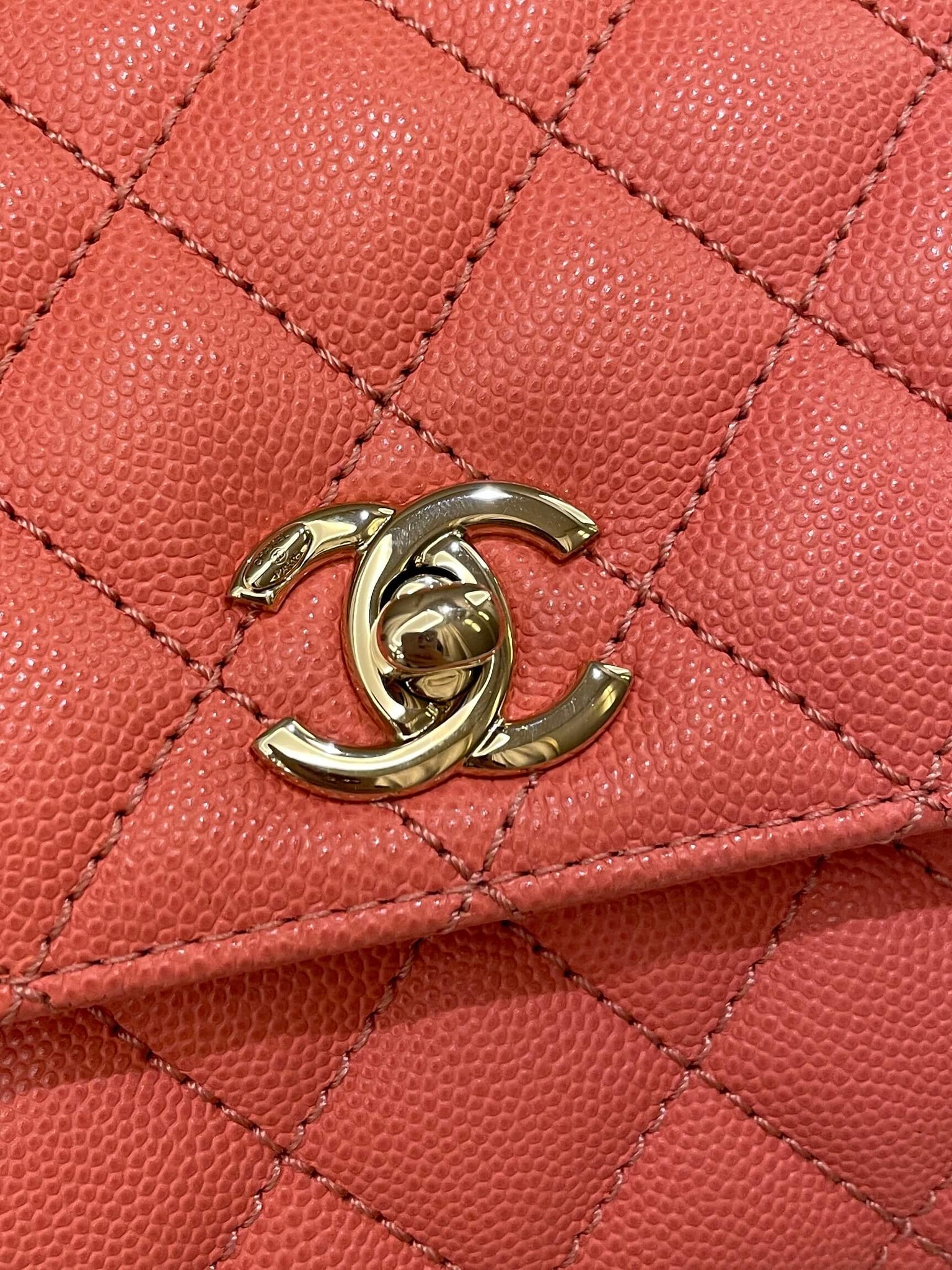 Chanel 22A Quilted Coco Handle Coral Pink Caviar