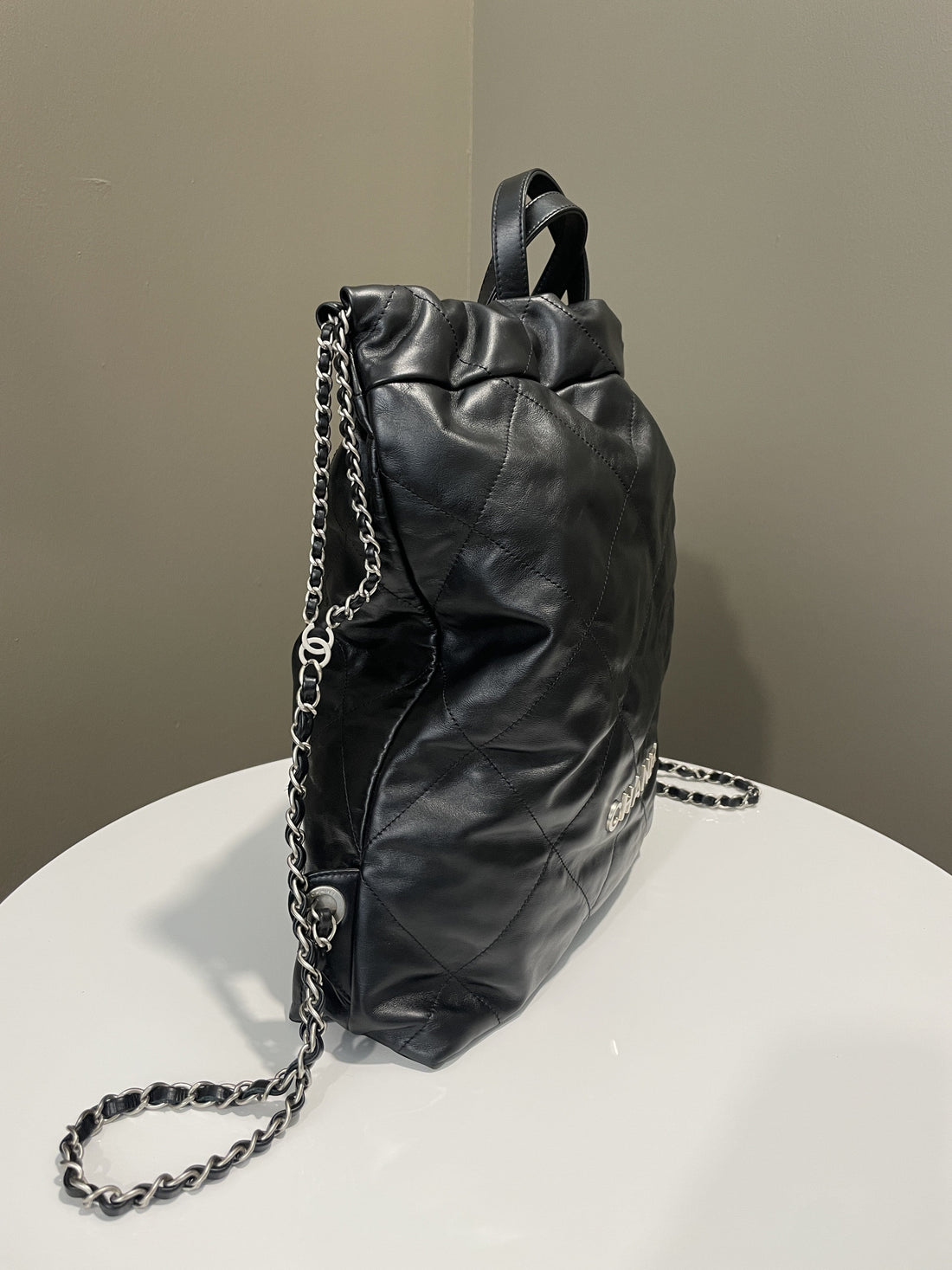 Chanel 22 Backpack Black Calfskin