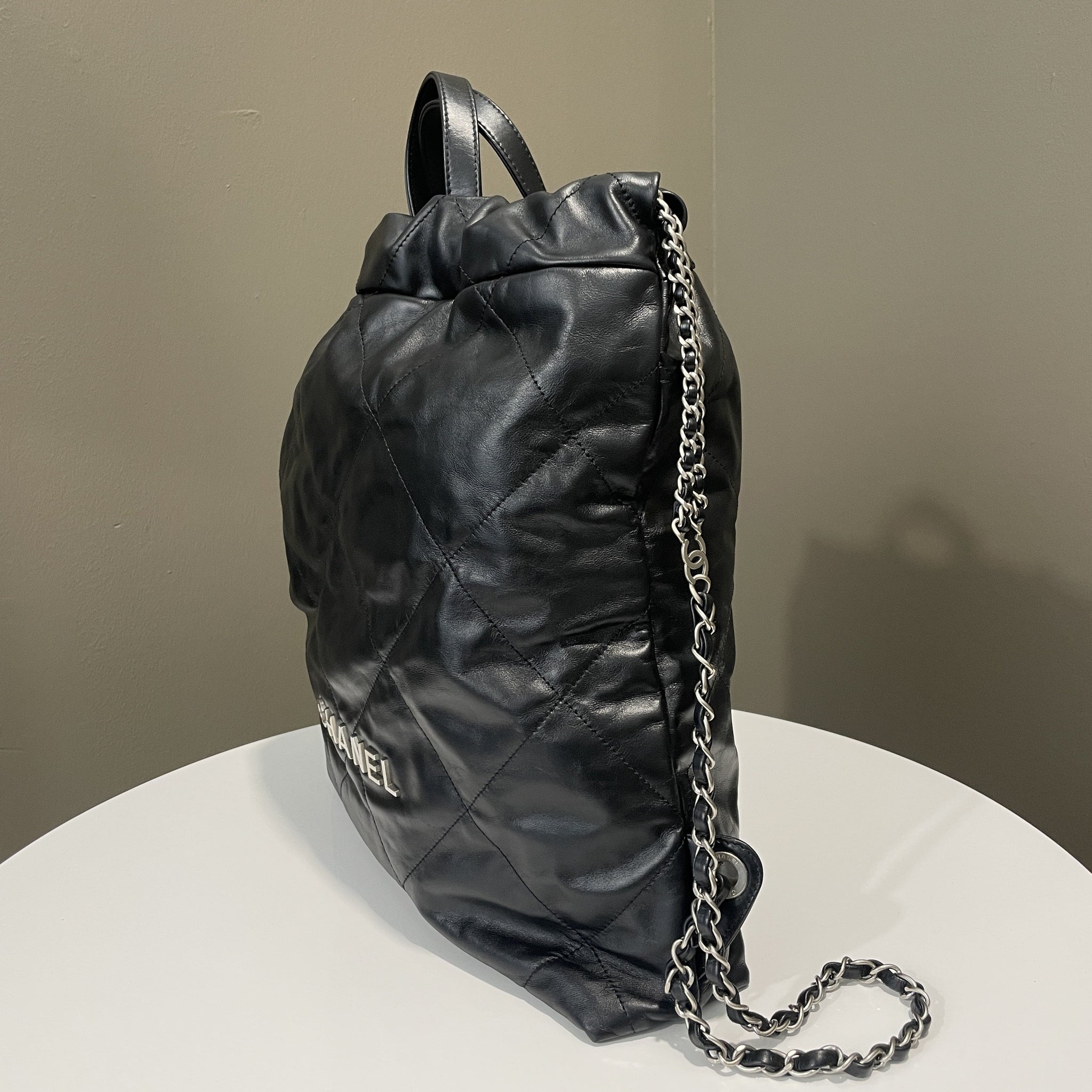 Chanel 22 Backpack Black Calfskin