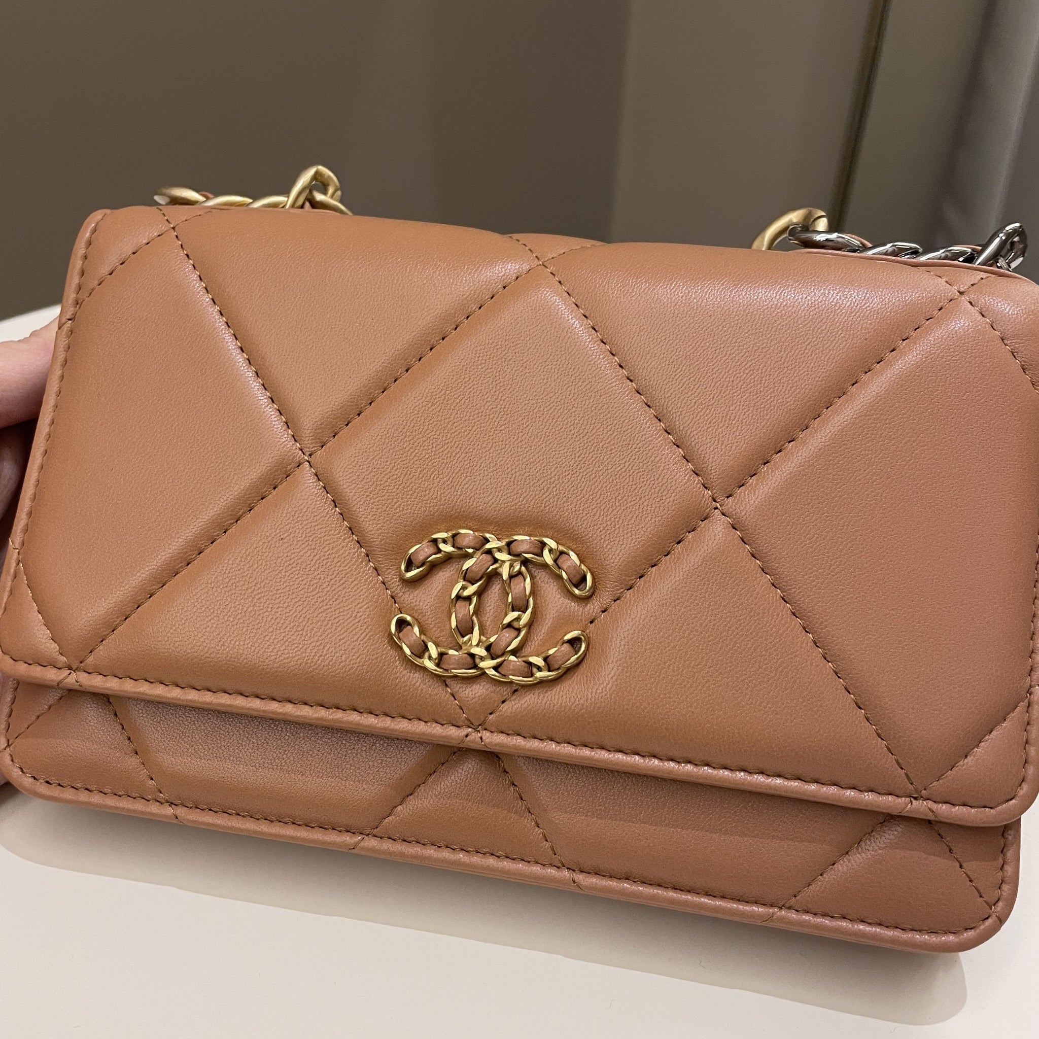 Chanel 19 Wallet On Chain Caramel Lambskin