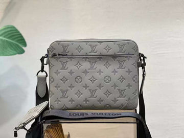 LOV2 Bags - Luxurious Bags  086