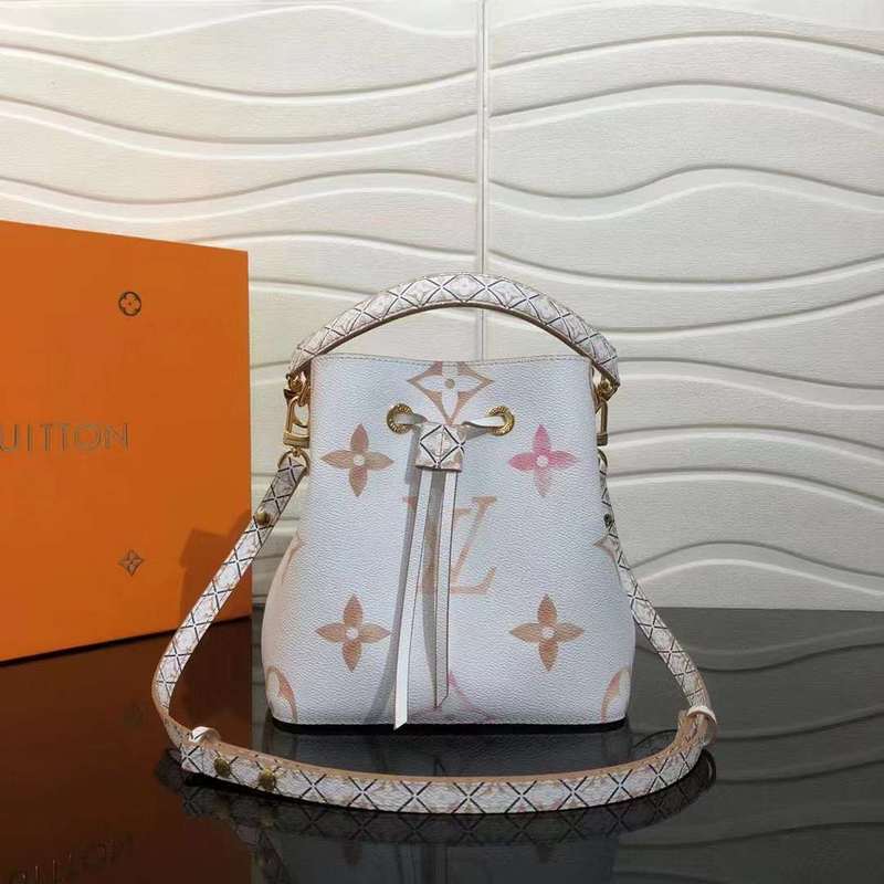 LOV2 Bags - Luxurious Bags  061