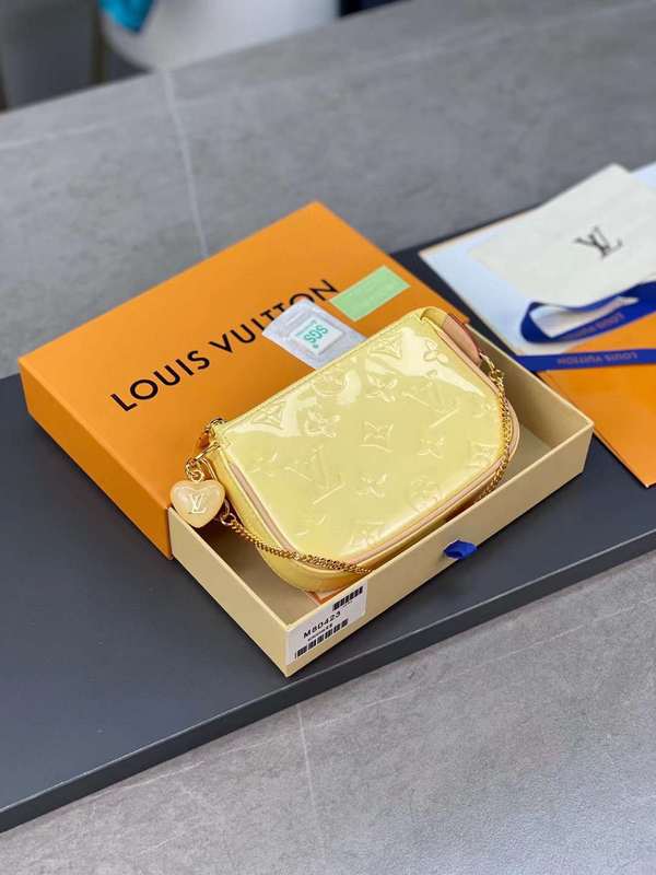 LOV2 Bags - Luxurious Bags  098